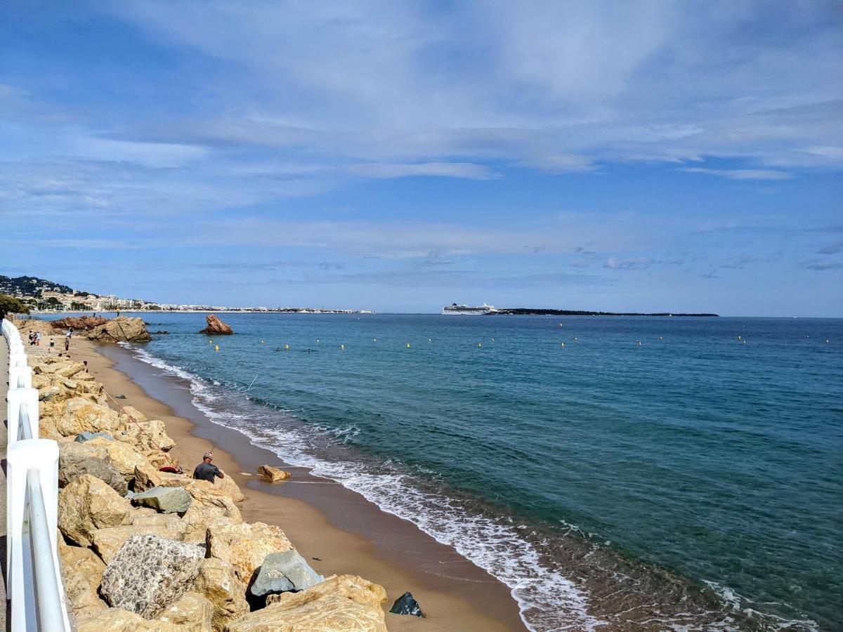 Lovely Holiday Cocoon In Cannes Buitenkant foto